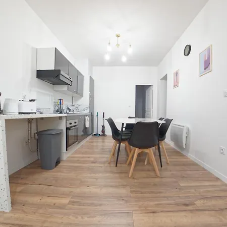 Apartment Le Perpinb - 6 Personnes - Bureau & Wifi *