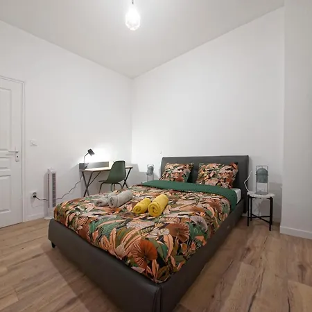 Le Perpinb - 6 Personnes - Bureau & Wifi Apartment Perpignan